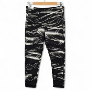 Vogo Athletica Women's High Rise Crop Legging Mesh Detail Black White 21" M